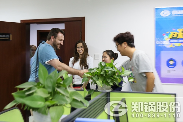美国经销商来访Z6尊龙凯时股份实地考察